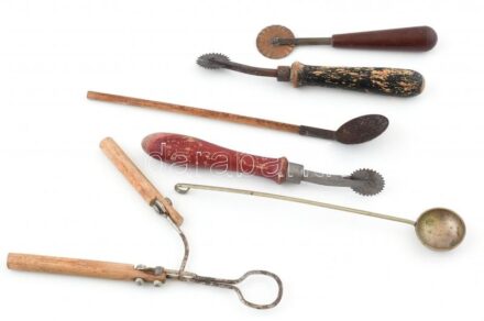 6db vegyes régi konyhai eszköz.