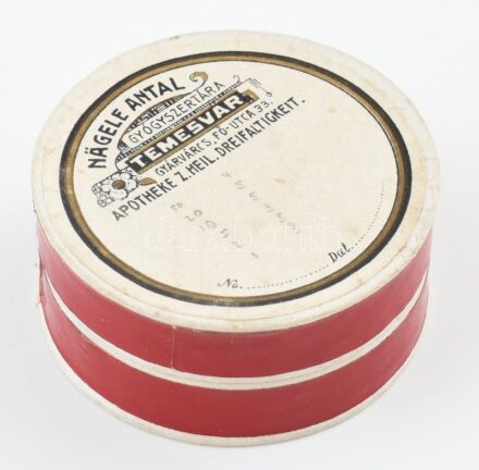 'Nägele Antal, Gyógyszertára, Tmesvár, Gyárvárcs, Fő utca 33, Apotheke Z. Heiml. Dreifaltigkeit.' karton dobozka, d: 4,5 cm