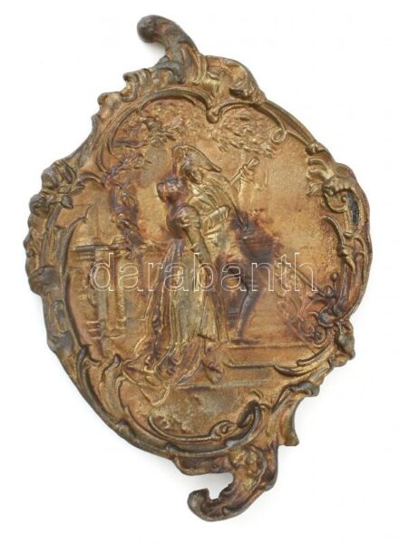 Bronz tálka reneszánsz jelenettel. 21x13,5 cm