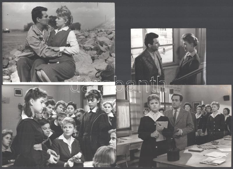 cca 1960 ,,Fapados szerelem' című film jelenetei és szereplői (köztük Krencsey Marianne, Zenthe Ferenc), 4 db vintage produkciós filmfotó, ezüstzselatinos fotópapíron, a Filmvilág szerkesztőségének pecsétjével, egyik képen Roszik