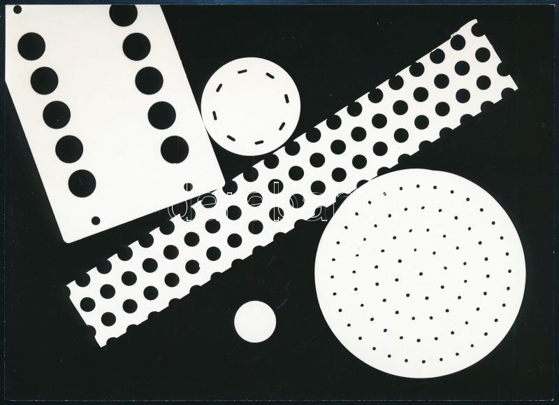 cca 1989 Mészáros Angéla feliratozott fotogramja, ezüst zselatinos fotópapíron, 12,8x18 cm