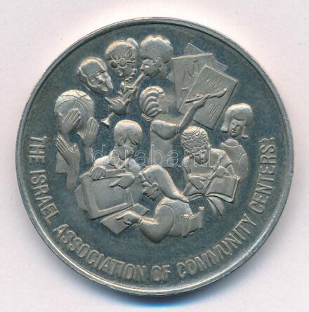 Izrael DN 'Az Izraeli Közösségi Központok Egyesülete' kétoldalas Cu-Ni emlékérem tokban (38mm) T:2 patina, kis ph Israel ND 'The Israel Association of Community Centers' two-sided Cu-Ni commemorative medallion in hardcase (38mm) C:XF