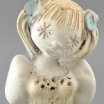 Kovács Éva (1938-2017): Kislány, mázas kerámia, hibátlan, jelzett, m: 37cm - Image 2