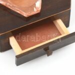 Vadász témájú asztali dohányzó készlet. Fa, faragott fa, üveg betéttel. 20 cm - Image 2