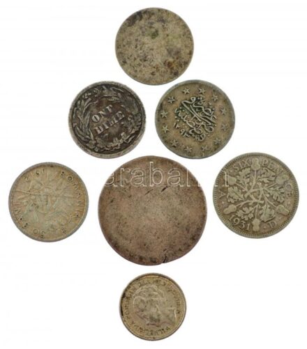 7db vegyes kis ezüstpénz klf országokból, közte Amerikai Egyesült Államok 1914. 1D Ag 'Mercury' + Nagy-Britannia 1936. 6p Ag 'V. György' C:VF-F 7pcs of diff small silver coins from diff countries, with USA 1914. 1 Dime Ag 'Barber' + Great