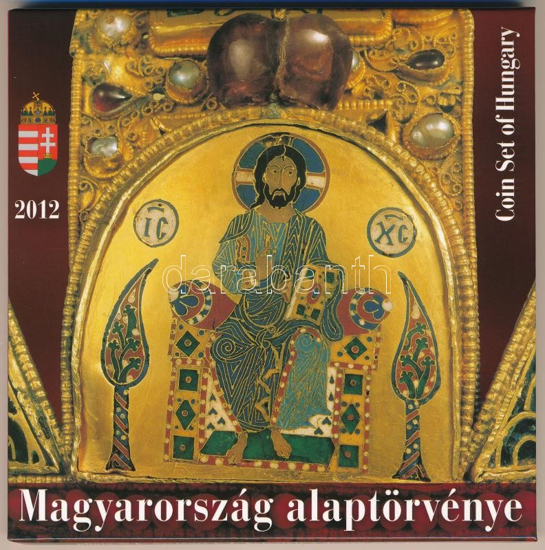 2012. 5Ft-200Ft (6xklf) elsőnapi veret, 'Magyarország Alaptörvénye' forgalmi sor szettben. Belső tokon a ragasztás elengedett T:1