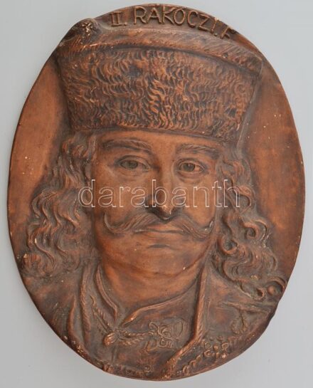 Jelzés nélkül: Rákóczi Ferenc relief, kerámia, kopásokkal, 31x25 cm