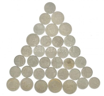 Német Szövetségi Köztársaság 1950-1991. 1M Cu-Ni (26xklf évjárat vagy verdejel) + 1961-1991. 2M Cu-Ni (7xklf évjárat vagy verdejel) + 1975-1980. 5M (2xklf) T:vegyes Federal Repbulic Germany 1950-1991. 1 Mark Cu-Ni (26xdiff year of issue