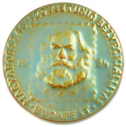 1984. 'Magyarország - Szovjetunió Bélyegkiállítás - Budapest 1984' egyoldalas, eozin mázas Zsolnay porcelán emlékplakett, eredeti dobozában (100mm) T:1- hátoldalán pár helyen az eozin máz lekopott / Hungary 1984. 'Hungary - Soviet