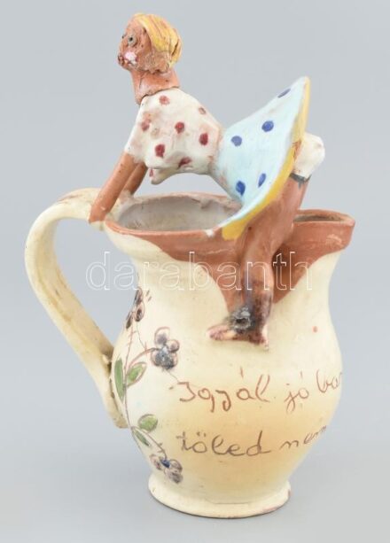 Népi erotikus, figurális váza, kis sérülésekkel, jelzett, m: 23 cm