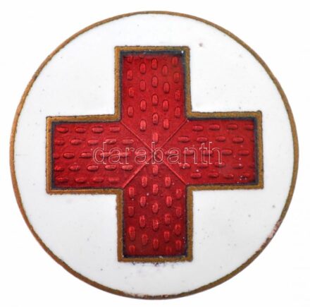 ~1940. 'Vöröskereszt' zománcozott bronz jelvény 'JEROUSCHEK BPEST VÁCI UTCA 39.' gyártói jelzéssel T:1- Hungary ~1940. 'Red Cross' enamelled Br badge with 'JEROUSCHEK BPEST VÁCI UTCA 39.' maker's mark C:AU