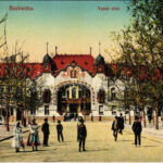 Szabadka, Subotica; Vasút utca, vasútállomás. Vasúti levelezőlapárusítás 40. 1916. / street, railway station