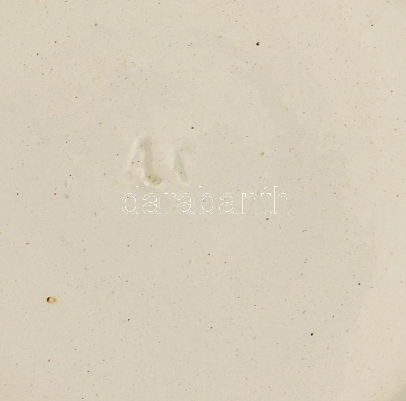 Olvashatatlan jelzéssel: Madaras, népi fajansz tányér, sérülésekkel, d: 23 cm - Image 2