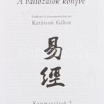 Ji King. A változások könyve kommentárokkal. 1-3. kötet. Fordította és kommentárokat írta: Karátson Gábor. Bp.,é.n., Q.E.D., 373p. 1-654+655-1336+2 p. Kiadói kartonált papírkötés, [Megjelent 500 példányban.] - Image 3
