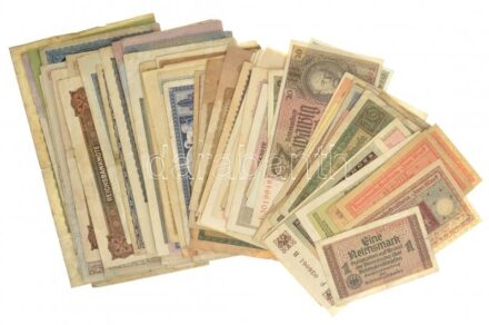 Németország 93db-os, főleg az 1920-as évekből való inflációs bankjegytétel T:vegyes Germany 93pcs banknote lot, mostly inflation banknotes from the 1920' years C:mixed