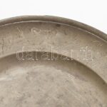 1842 Erdély, Kronstadt, Georg Teutsch mester. Ón tányér. Jelzett, korának megfelelő állapotban. d: 23,6cm - Image 2