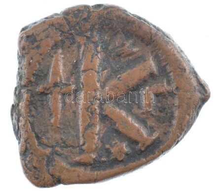 Bizánci Birodalom / Konstantinápoly 518-527. 1/2 Follis Br 'I. Justinus' 'DN IVSTINVS PP AVG / delta' (11,64g) T:3 sérült Byzantine Empire / Constantinople 518-527. 1/2 Follis Br 'Justin I' 'DN IVSTINVS PP AVG / delta' (11,64g) C:F damaged