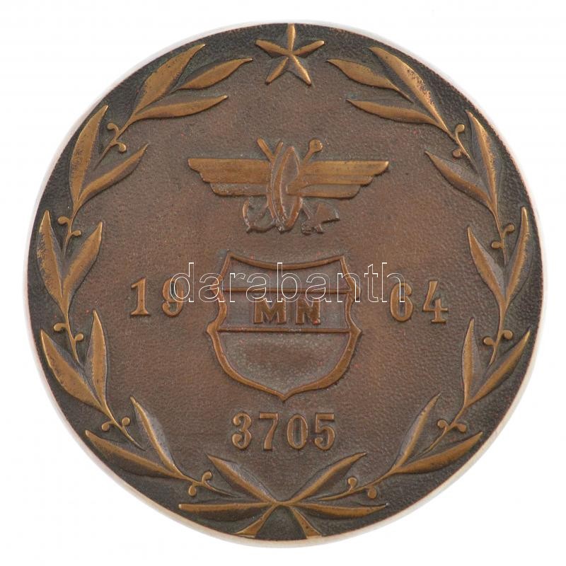 ~1970. 'Magyar Néphadsereg 150. Közlekedési Műszaki Dandárparancsnokság - MN 3705' egyoldalas bronz emlékérem eredeti tokban (88mm) T:1-