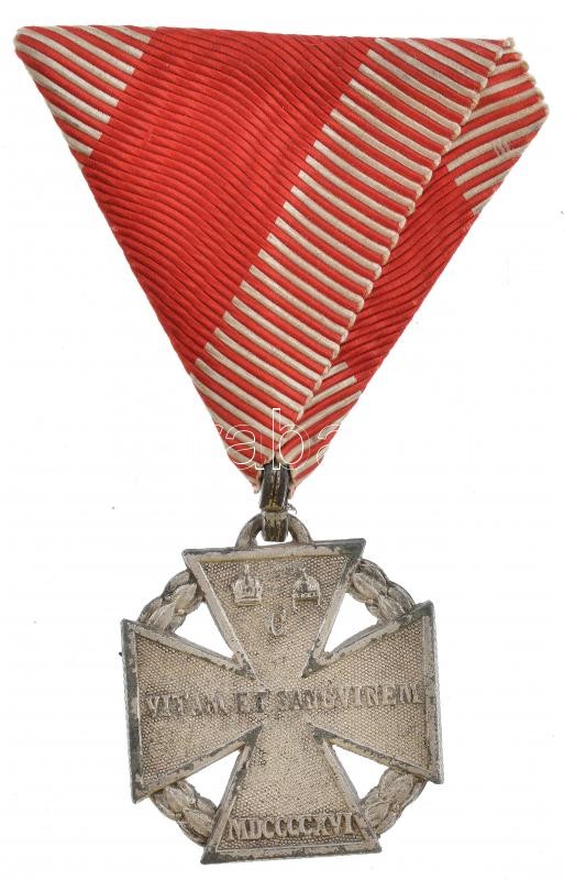 1916. 'Károly-csapatkereszt' ezüstözött Zn kitüntetés eredeti mellszalagon T:2 kopott ezüstözés Hungary 1916. 'Charles Troop Cross' silver plated Zn decoration with original ribbon C:XF worn silver plating NMK 295.