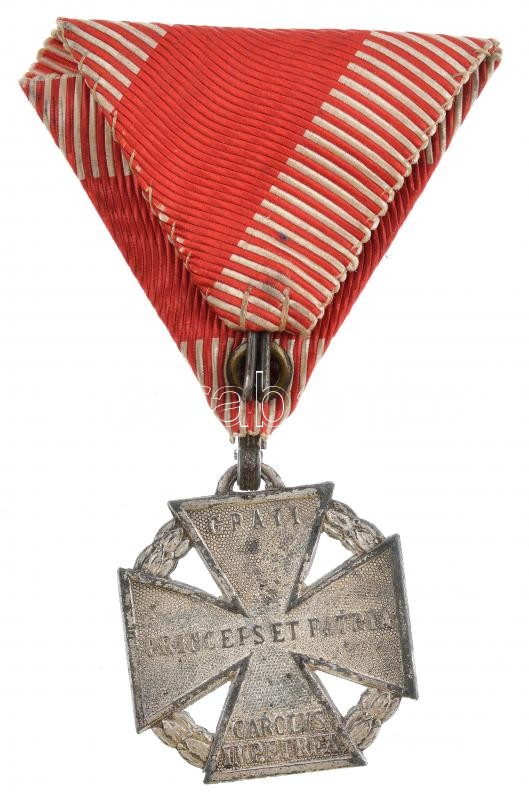 1916. 'Károly-csapatkereszt' ezüstözött Zn kitüntetés eredeti mellszalagon T:2 kopott ezüstözés Hungary 1916. 'Charles Troop Cross' silver plated Zn decoration with original ribbon C:XF worn silver plating NMK 295. - Image 2