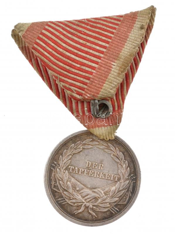 1914. 'Ferenc József II. osztályú Ezüst Vitézségi Érem' jelzetlen Ag kitüntetés mellszalaggal. Szign.: Tautenhayn T:2 Hungary 1914. 'Silver Gallantry Medal, 2nd Class' Ag decoration without hallmark, with ribbon. Sign.: Tautenhayn - Image 2