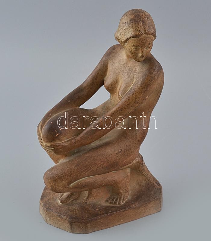 Kőműves László: Art Deco akt. Terrakotta, jelzett, kopásnyomokkal, 1930 körül, m: 29 cm