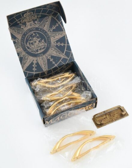 8 db modern aranyszínű fém bútorfogantyú, olasz gyártmányú, h: 13 cm + régi art deco réz fiókhúzó, h: 9,5 cm