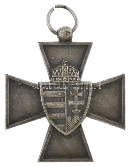 1940. 'Nemzetvédelmi Kereszt / A Hazáért' hadifém kitüntetés mellszalag nélkül T:2 Hungary 1940. 'National Defense Cross' war metal decoration without ribbon C:XF NMK 442.