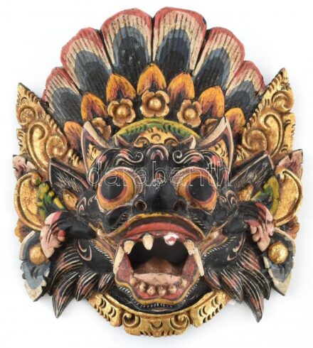 Festett fa keleti maszk, kis sérüléssel. 28 cm