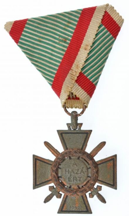 1941/1942. 'Tűzkereszt I. fokozata' oxidált hadifém kitüntetés eredeti mellszalaggal T:1-,2 Hungary 1941/1942. 'Fire Cross, 1st Class' war metal decoration with original ribbon C:AU,XF NMK 443.