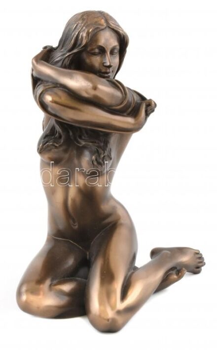Erotikus kisplasztika, őrlemény 14 cm