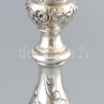 Ezüst (Ag) neorokokó gyertyatartó, nemesi koronás monogrammal, jelzett, hibátlan, nettó: 610 g, m: 33,5 cm - Image 2
