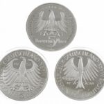 DN 3 darabos, a Német Szövetségi Köztársaság 5 márkás érméjének éremképével készített nagy méretű, COPY jelzésű másolat tétel, benne 1955. 5M 'Schiller halálának 150. évfordulója', 1957. 5M 'Joseph Freiherr von - Image 2