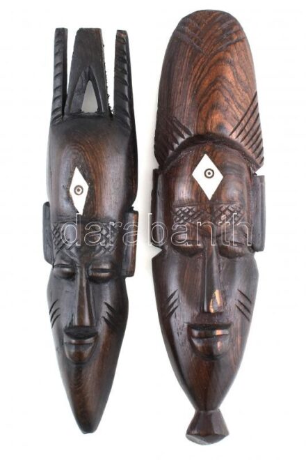 2 db afrikai fafaragás, XX. sz. közepe-vége, falra akasztható, h: 21 és 22 cm