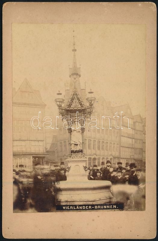 cca 1900 Hamburg, Vierländer-Brunnen, keményhátú fotó, 13,5×9,5 cm
