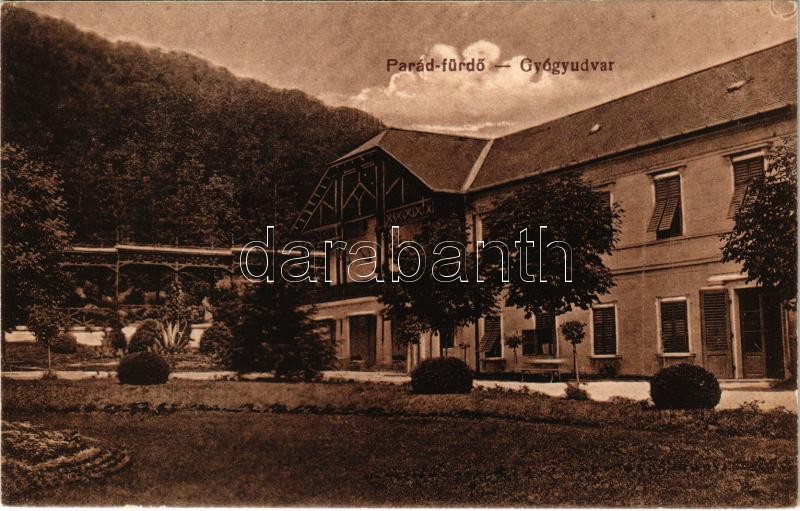 Parád-fürdő, Gyógyudvar (ázott sarkak / wet corners)