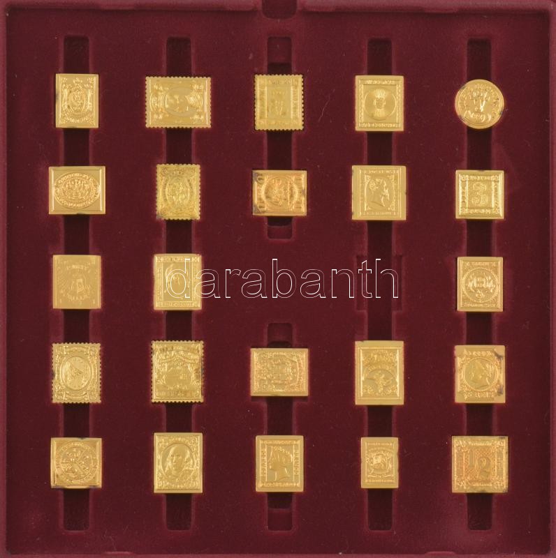 DN 'A világ első bélyegei' 76db-os, majdnem teljes (1db hiányzik!) jelzett, aranyozott Ag bélyegérem szett bordó színű műbőr borítású albumban, külön műbőr tokban a hozzájuk tartozó tanúsítványokkal és egy lupéval. - Image 3