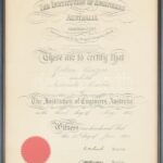 1952 Ausztrál mérnöki díszoklevél. Üvegezett fakeretben. 47,5x31 cm.
