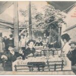 Budapest II. Glatz István vendéglője a 'Búrhatósági Halász csárdához' Budán, terasz. Margit utca 27. Apostol utca sarok (fa)