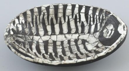 Retró halas tálka, jelzés nélkül, kis lepattanással, d: 14,5 cm