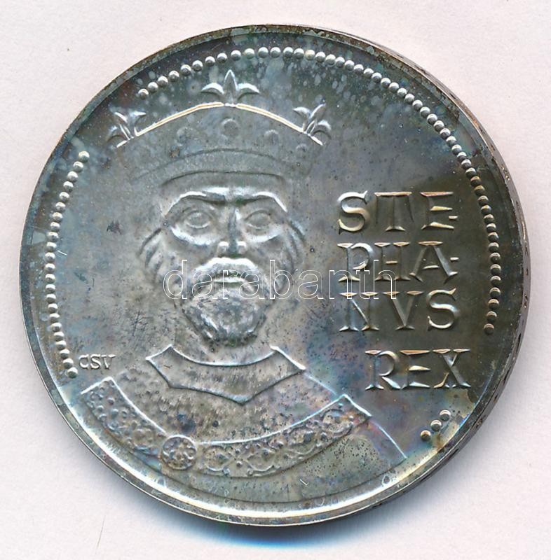 1972. 100Ft Ag 'Szent István' T:1- patina Adamo EM39