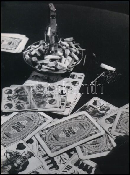 cca 1929 A kártyaparti végén, Pöltinger Gusztáv (?-?) soproni fotóművész hagyatékából 1 db mai nagyítás, 24x17,7 cm