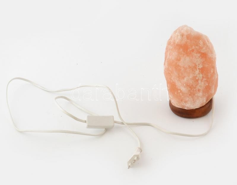 Dekoratív sólámpa, fa talapzaton, működik, m: 20 cm