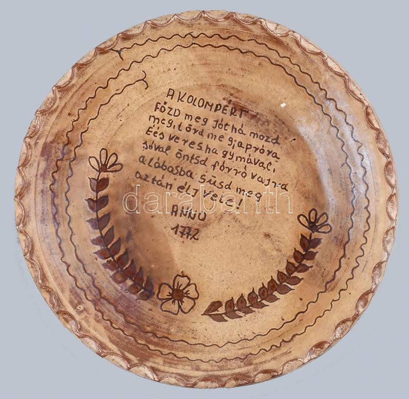 Népművészeti mázas kerámia fali tál, jelzett (Málya Julianna, 1985), d. 27 cm