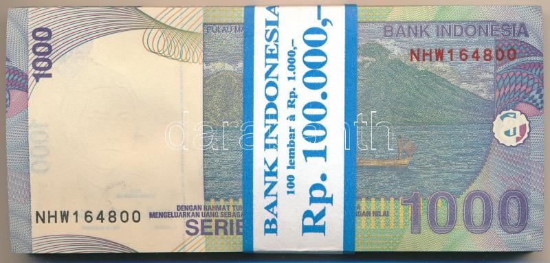 Indonézia 2013. 1000R (100x) eredeti banki kötegelővel, sorszámkövetők T:I-II Indonesia 2013. 1000 Rupiah (100x) with wrapper, consecutive serials C:UNC-XF Krause P#141 - Image 2