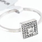 Ezüst (Ag) gyűrű 0,04ct brillel ékítve, bruttó: 1,98 g , m: 63. Tanúsítvánnyal