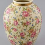 Thomas Ivory Bavaria német porcelán váza, matricás, jelzett, apró kopásnyomokkal, m: 24 cm