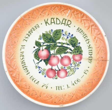 Gránit Kádár kenyér és sütemény Bp., VII. reklám feliratos fajansz tányér. Kézzel festett, jelzett, sérült, ragasztott d: 25 cm