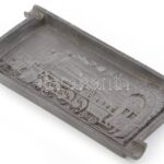cca 1910-1920 Gőzmozdonyos mintájú ón hamutartó, jó állapotban, 9×18 cm / Vintage pewter ashtray with locomotive - Image 2