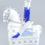 Hollóházi huszár. Kézzel festett, jelzett, hibátlan 28 cm - Image 2